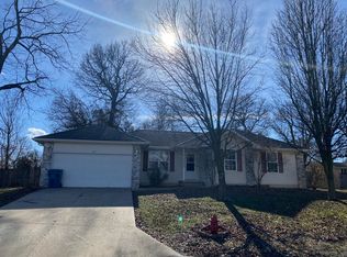 127 N Carter Ct, Clever, MO 65631