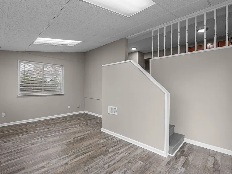10518 Gretna Cir — Photo 13