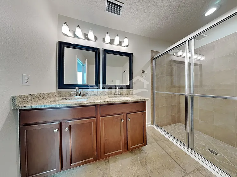 1045 Bains Lake Dr — Photo 11