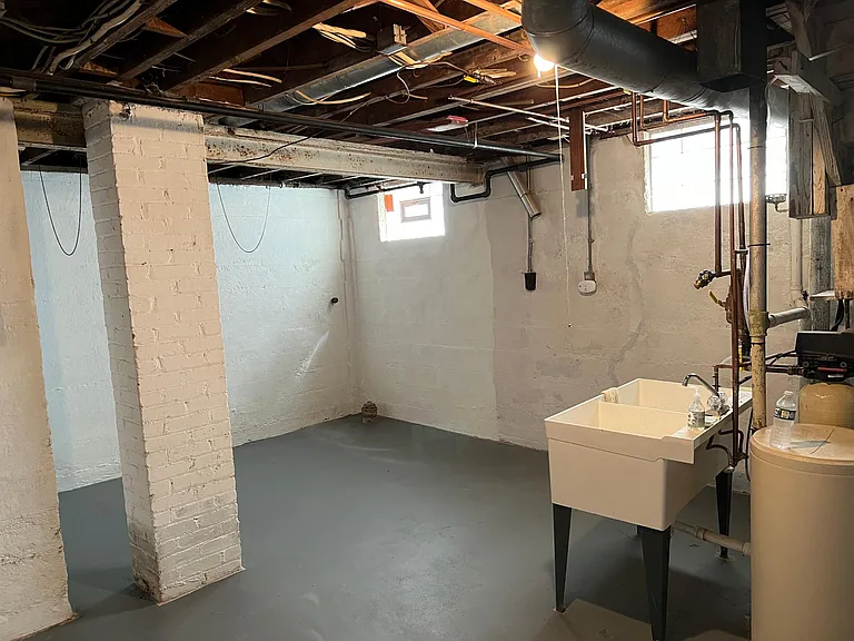 basement laundry connects