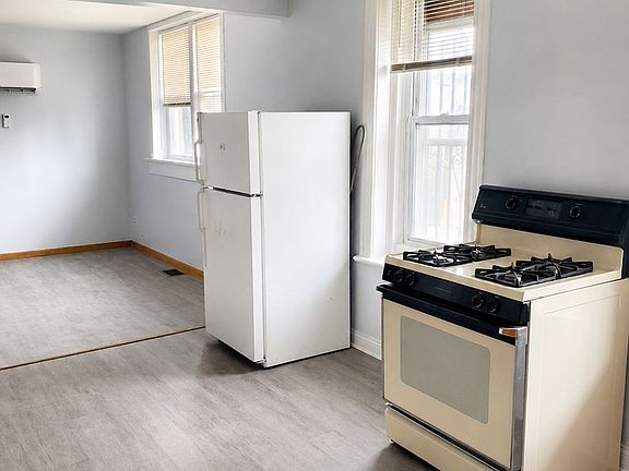 4th image of 2815 W 25th Pl #R1a