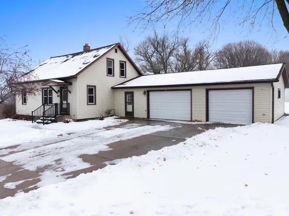 104 Sheridan St, Oconto Falls, WI 54154