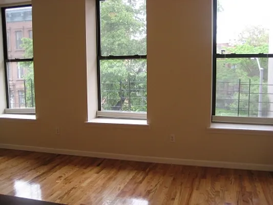 Rented by Citi Habitats | media 43