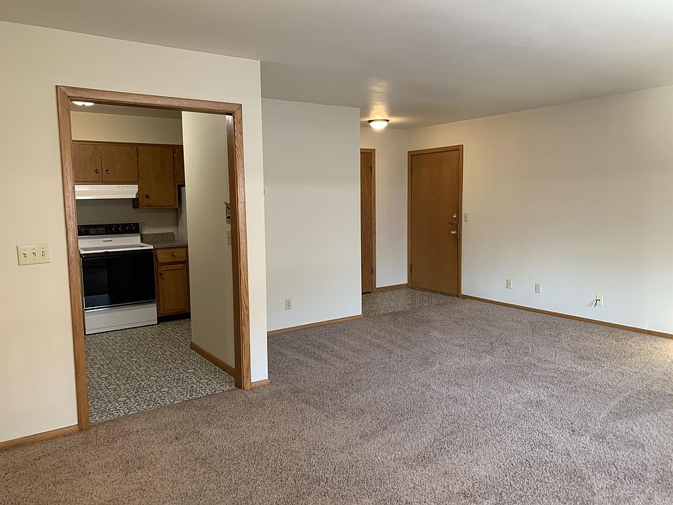 1st image of 1225 Broadway N APT 202