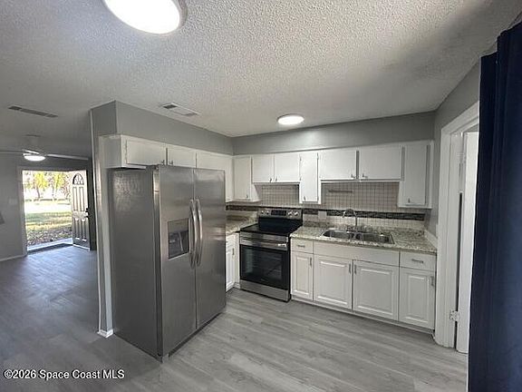 5th image of 2475 Mercury Dr