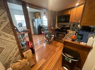 322 N 32nd St, Philadelphia, PA 19104