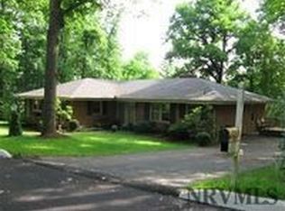 404 Overlook Ln, Radford, VA 24141