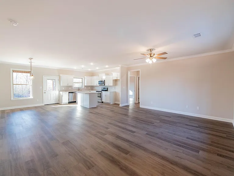 10417 Farris Ave — Photo 4