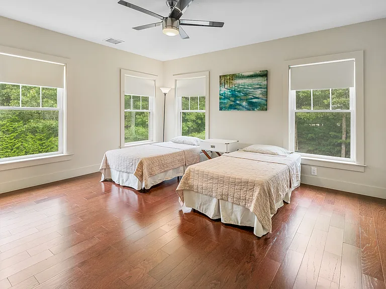 32 Fairway Dr — Photo 14