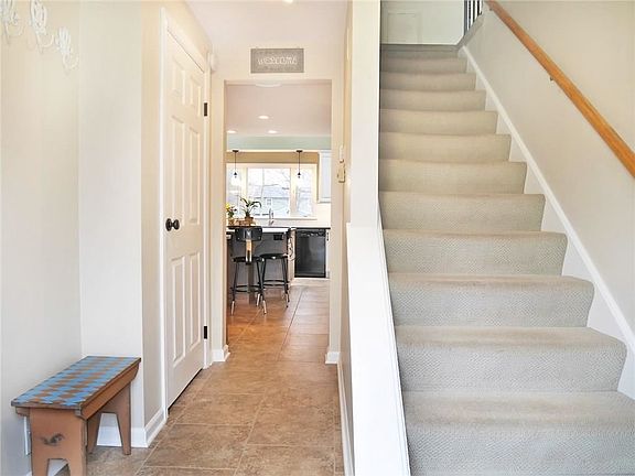 4th image of 11 Rosewood Dr