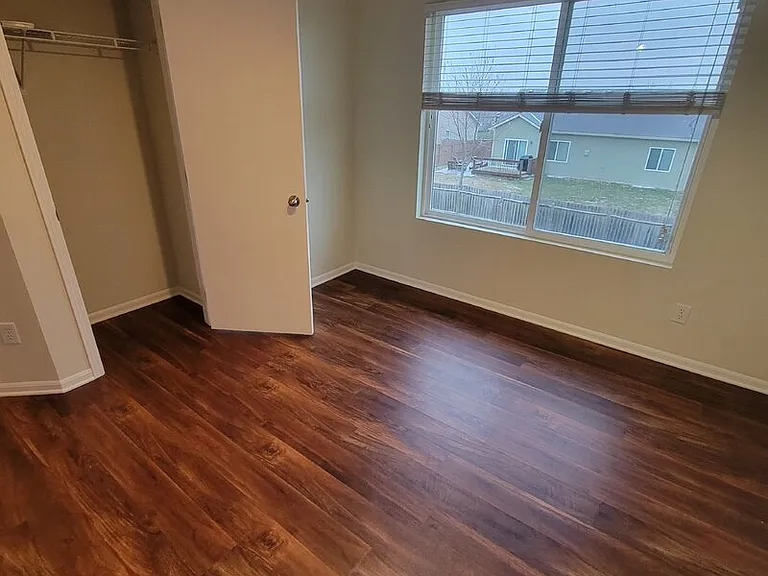 4808 NE Michael Dr — Photo 10