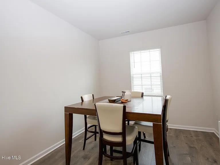 1179 Misty Creek Dr — Photo 12