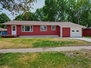 821 Ash Ave, Bird Island, MN 55310