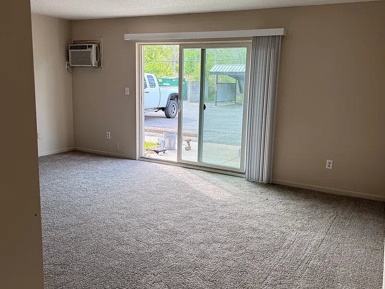 47109 Jefferson Ave #2 — Photo 4