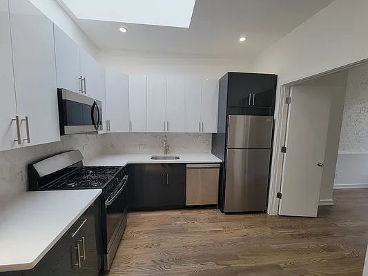 Rented by Highline Residential | media 15