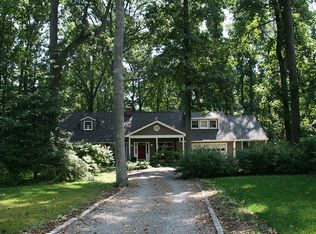 8601 Dixie Pl, Mc Lean, VA 22102