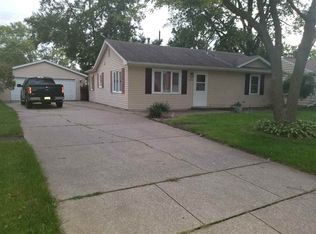2105 W 70th St, Davenport, IA 52806