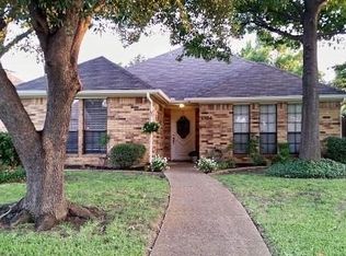 1504 Shonka Dr, Carrollton, TX 75007