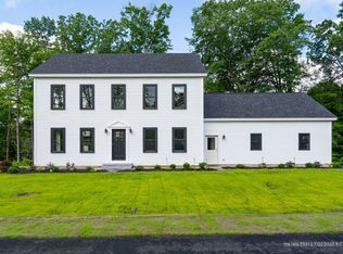 174 Brook Rd, Falmouth, ME 04105