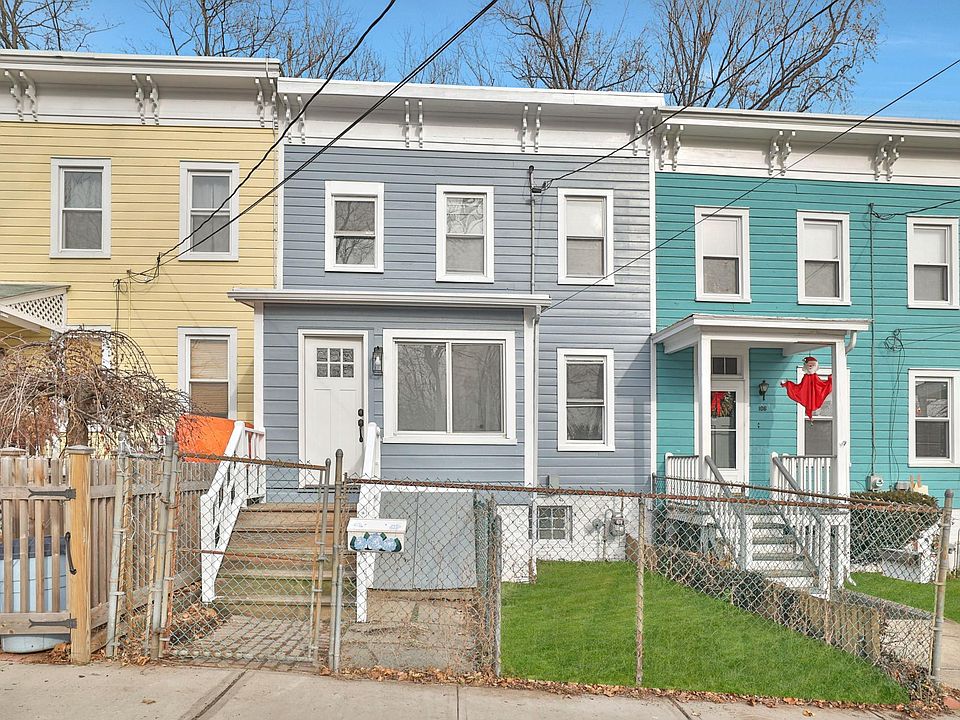 1st image of 107 School St