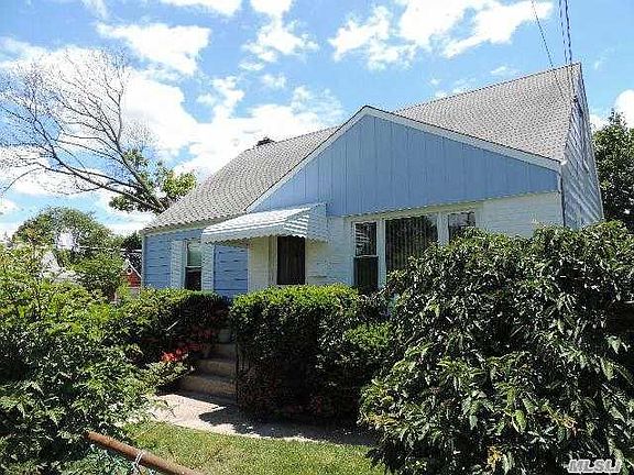 2nd image of 620 Irving St