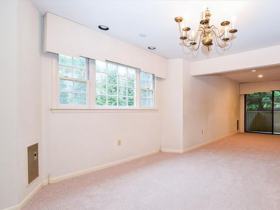 4th image of 5260 Crossbow Cir Unit 1D
