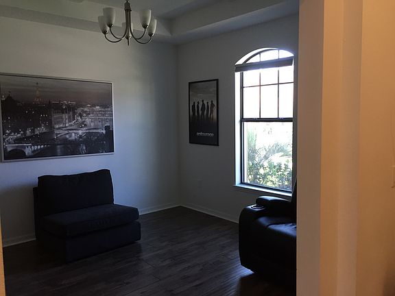 Game room or dining room