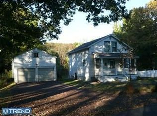 1311 Roudenbush Rd, Quakertown, PA 18951