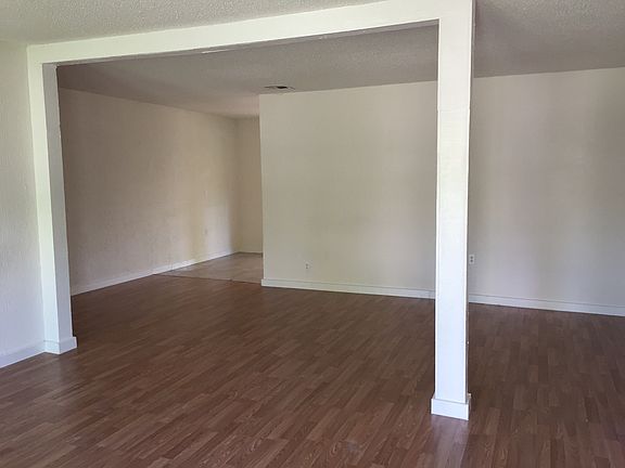 2nd image of 2922 Wishing Lake Dr
