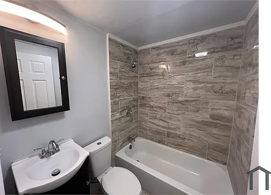 2 bed, $1,149 — Photo 2