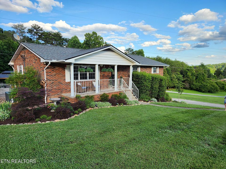 1st image of 2816 Mary Emily Ln