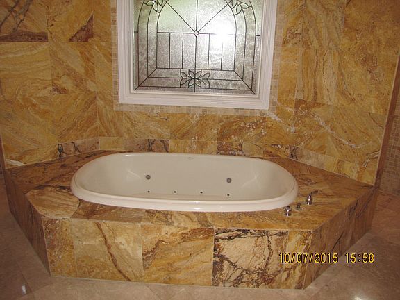 Jetted Tub