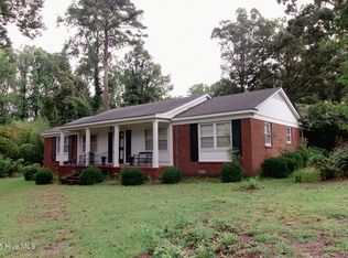 2803 Carey Rd, Kinston, NC 28504