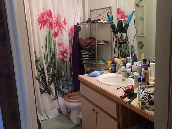 4th image of 1212 E Gibbon St APT 6