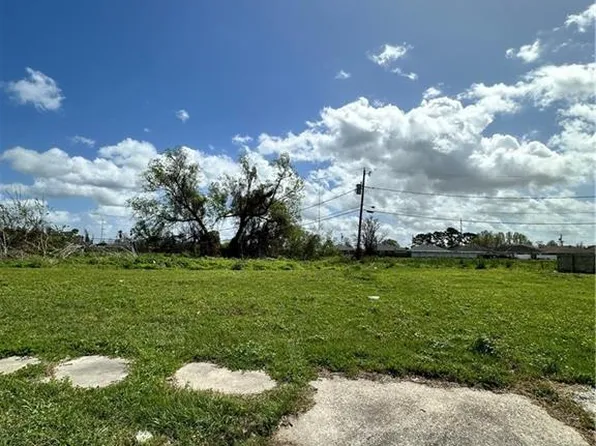 73-75 E Phillip Ct, Chalmette, LA 70043