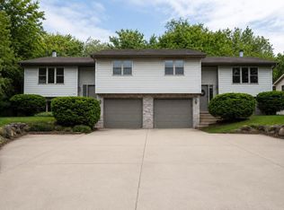 5741-5743 Lacy Rd, Madison, WI 53711