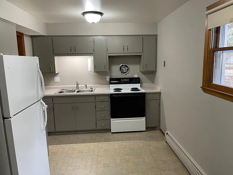 608 S Anderson St — Photo 23