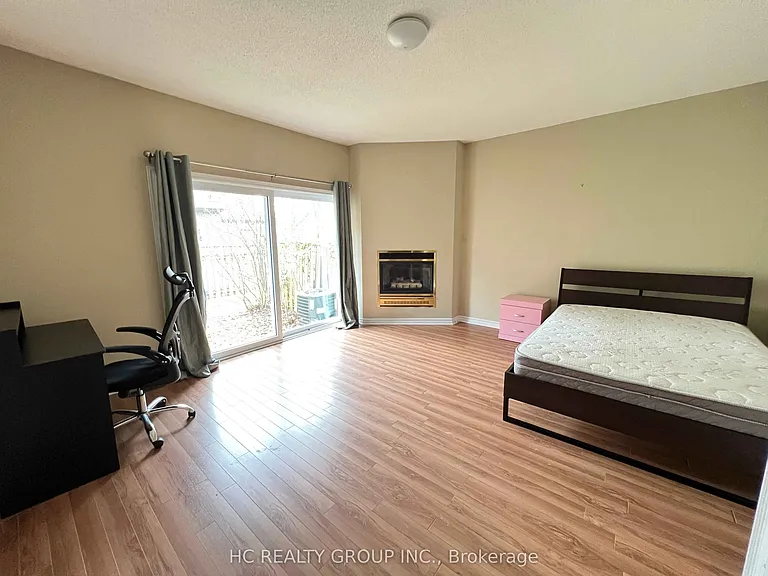 1570 Richmond St #27 — Photo 3