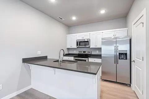 264 N Hunter St #1 — Photo 8