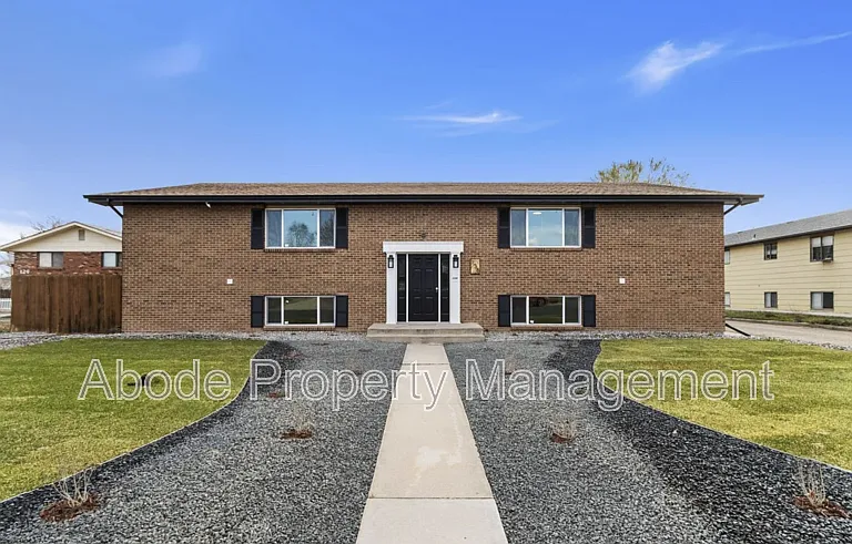 138 Glenda Dr #1 — Photo 8