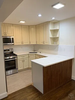 Rented by Halstead Real Estate | media 20