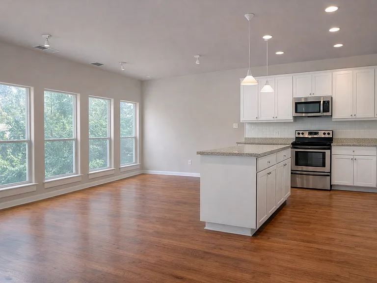 4604 Duval St #B — Photo 2