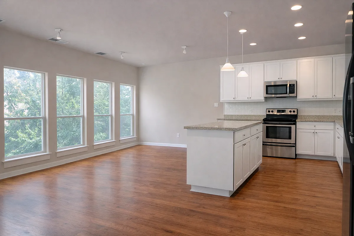 Building Photo - 4604 Duval St #B