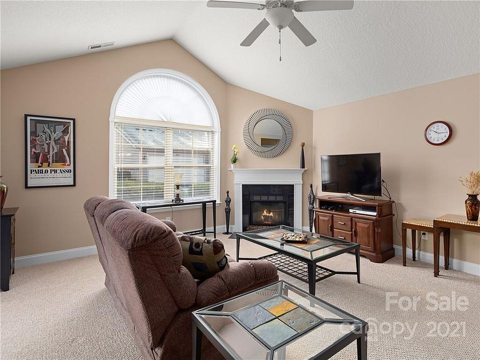 Hamburg Crossing 102 Mountain Meadow Cir Weaverville NC Zillow