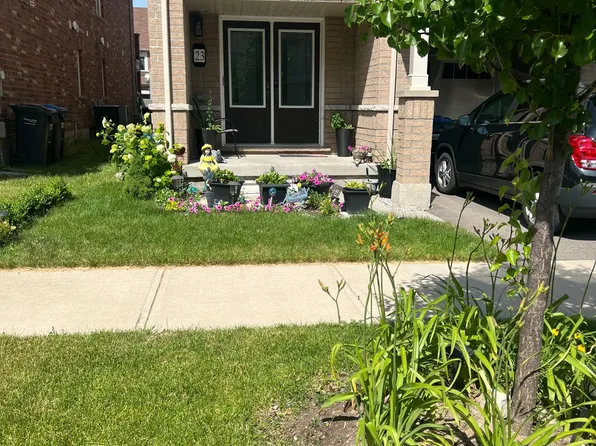 23 Francesco St Room 1, Brampton, ON L7A 4N6