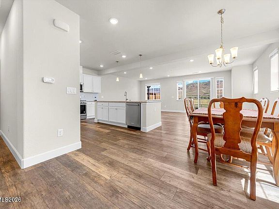 5th image of 1880 Dark Horse Rd Unit C
