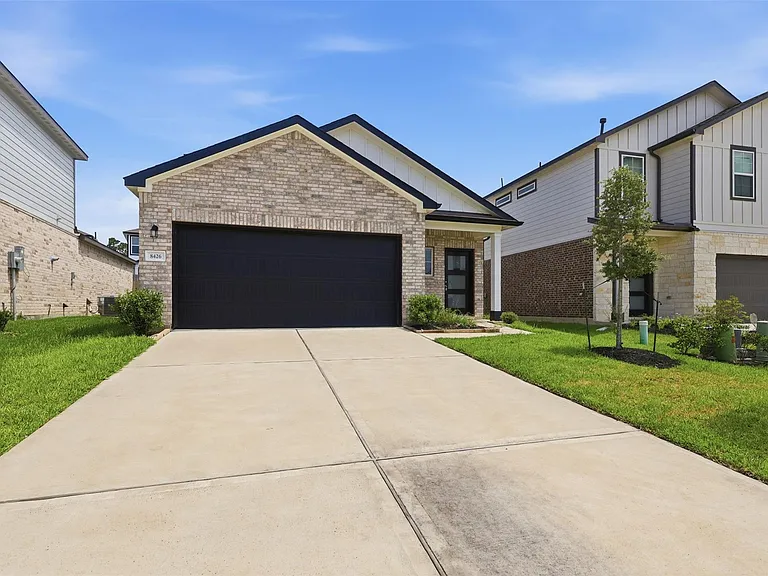 8426 Sweet Cherry Ln — Photo 2