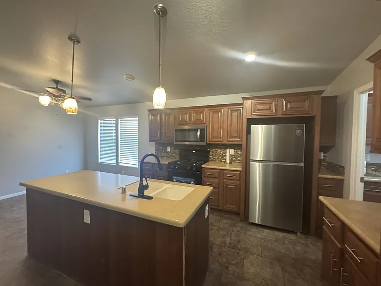 6253 Mount Rainier Ave — Photo 3