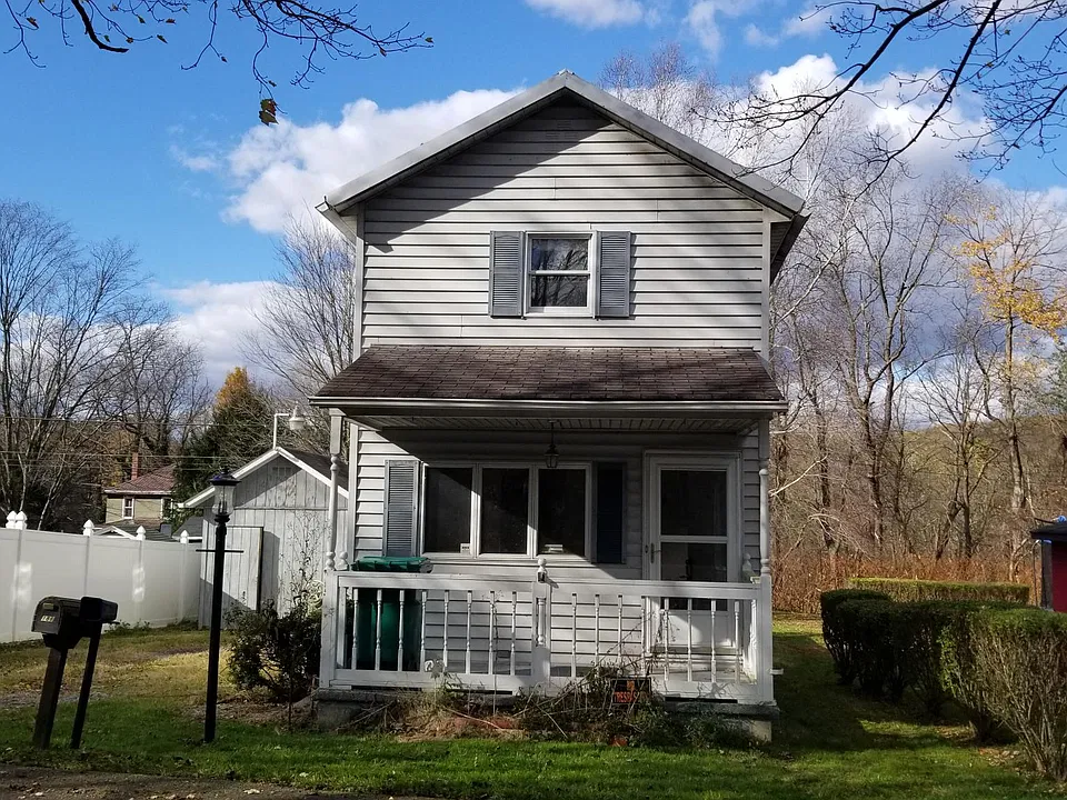 1129 Walnut St