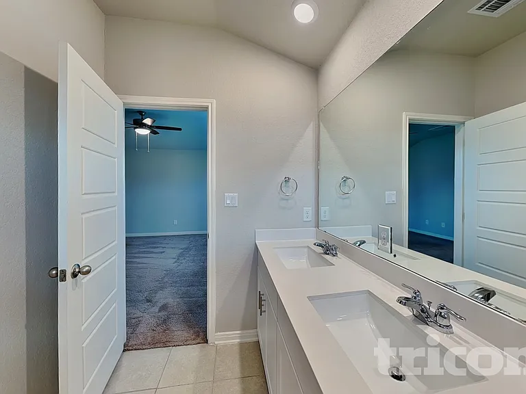 13543 Paxton Blvd — Photo 9